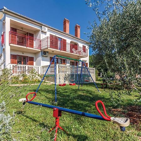 6 Bedroom Nice Home In Segotici Bagian luar foto